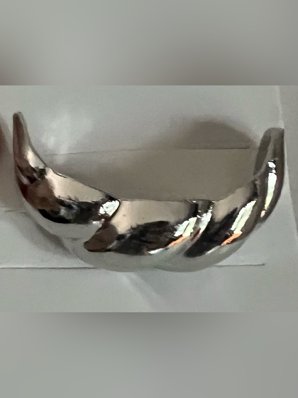 Silver Twisted Design Hair Tie